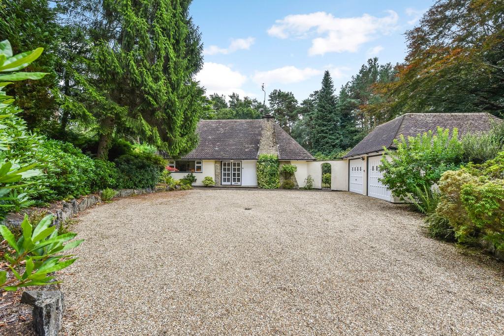 Kingswood Firs, Grayshott, Hindhead, Hampshire 4 bed detached house for