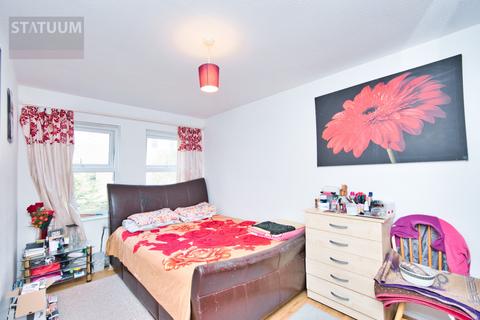 1 bedroom maisonette for sale, Morecambe Close, Stepney, Mile End,, East London, E1