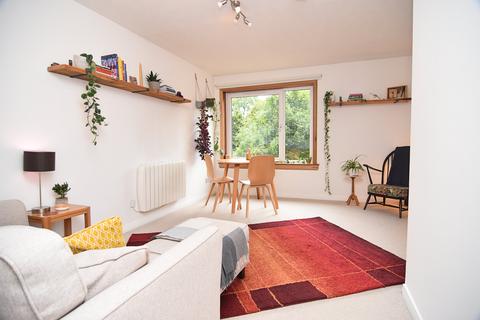 99 Springfield, Edinburgh, EH6 5SD