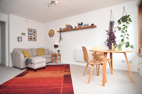 99 Springfield, Edinburgh, EH6 5SD