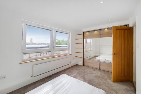 2 bedroom flat to rent, Thornham Street, SE10