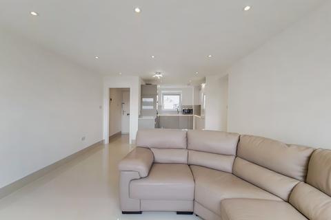 2 bedroom flat to rent, Thornham Street, SE10