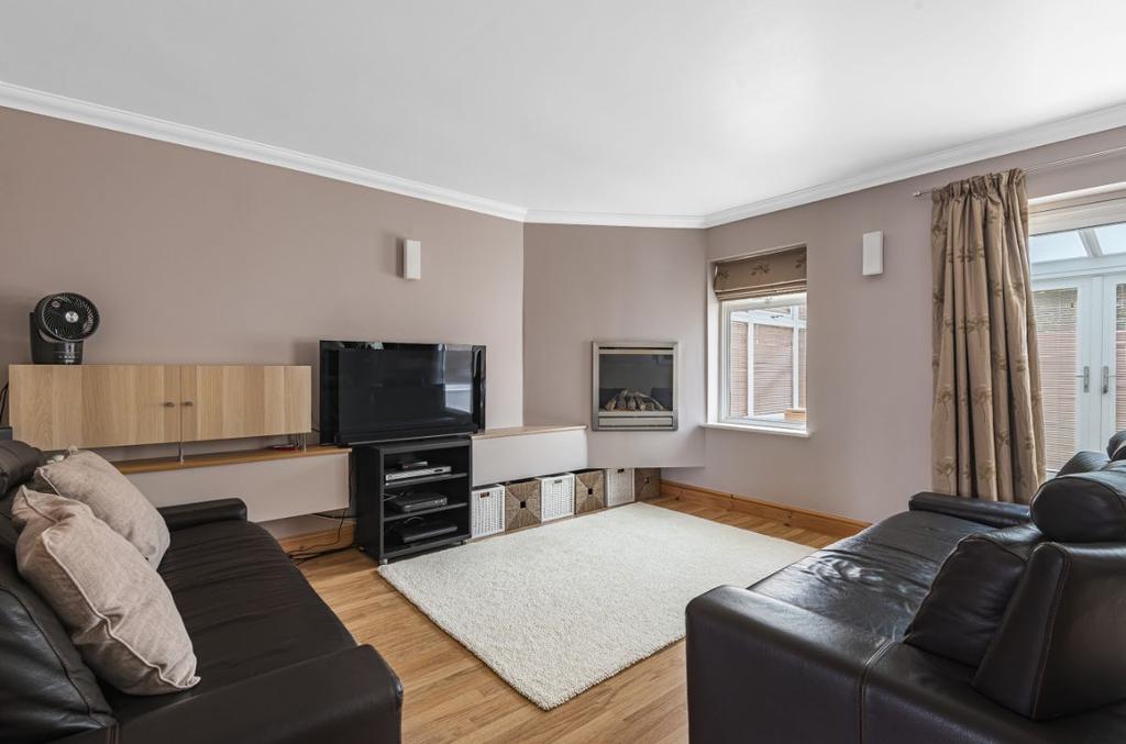 The Ridgeway, Flitwick, Bedford 3 bed semidetached house £350,000