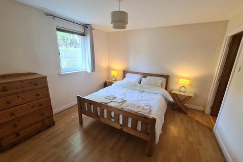 2 bedroom flat to rent, Queens Road Mansions, Ground Floor, AB15