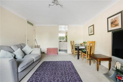 2 bedroom apartment for sale - The Oaks, Moormede Crescent, Staines-upon-Thames, Surrey, TW18