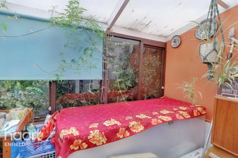 24 Lower Kenwood Avenue, Enfield, EN2 7LT