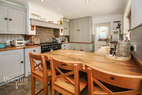 4 bedroom detached house for sale - South Strand,  Fleetwood, FY7