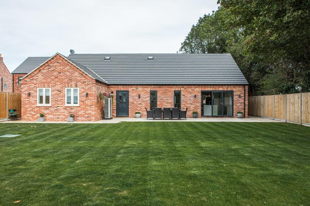 Gedney Hill 4 bed detached bungalow for sale £500,000