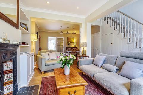 31 Bertal Road, London, SW17 0BX