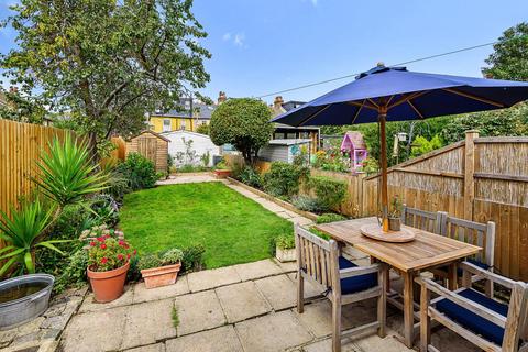 31 Bertal Road, London, SW17 0BX