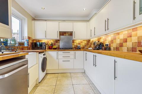 31 Bertal Road, London, SW17 0BX