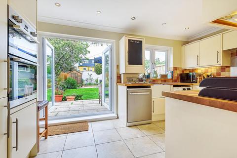 31 Bertal Road, London, SW17 0BX
