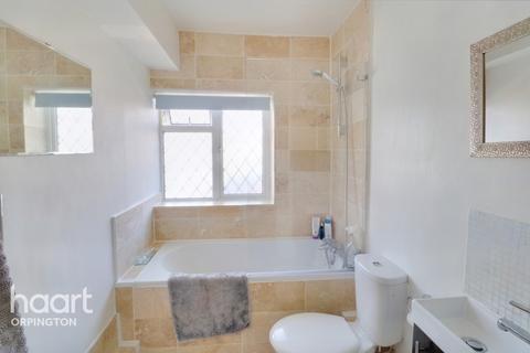 59 Grasmere Gardens, Orpington, BR6 8HF