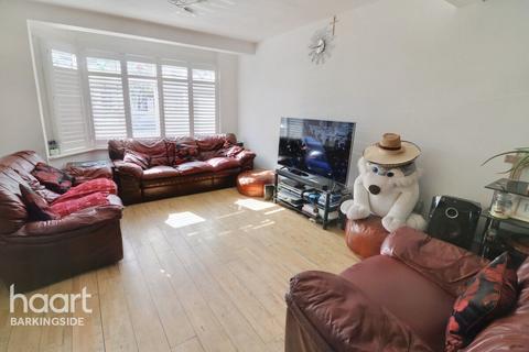 5 bedroom terraced house for sale - Bawdsey Avenue, Newbury Park