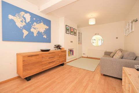 21 Spring Gardens, Orpington, BR6 6HJ
