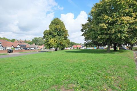 21 Spring Gardens, Orpington, BR6 6HJ