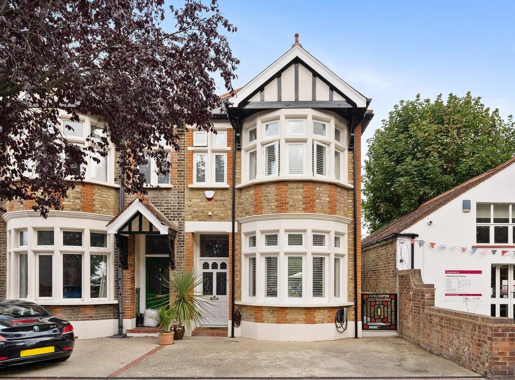 Park Road, Aldersbrook 4 bed terraced house for sale £1,300,000