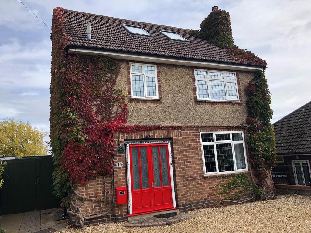 Southfield Road, Northampton... 4 bed detached house £600,000