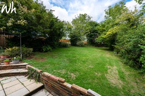 20 Brangwyn Crescent, Brighton, BN1 8XJ