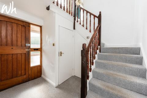 20 Brangwyn Crescent, Brighton, BN1 8XJ