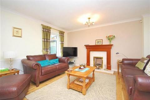 4 bedroom detached house to rent, Murieston Park, Livingston