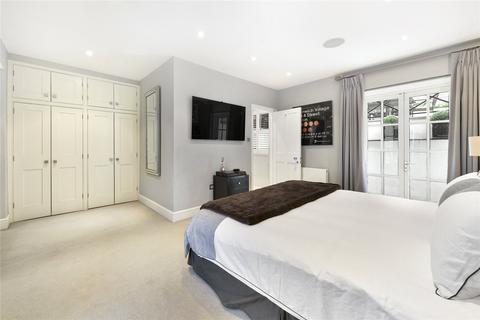 3 bedroom flat to rent, Cranley Place, South Kensington, London