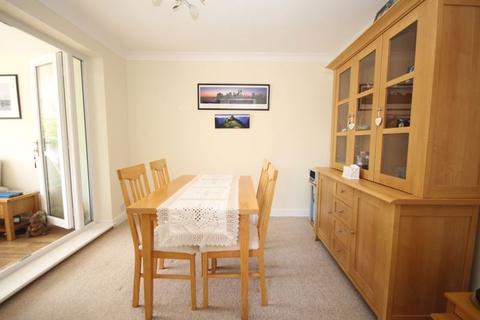 12 Faulding Way, Grimsby, DN37 9SE