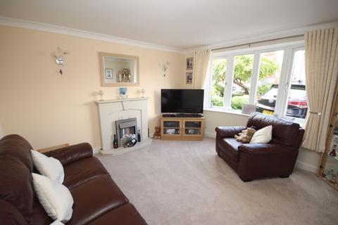 12 Faulding Way, Grimsby, DN37 9SE