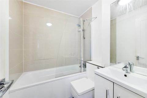 2 bedroom flat to rent, Eardley Road, London, SW16