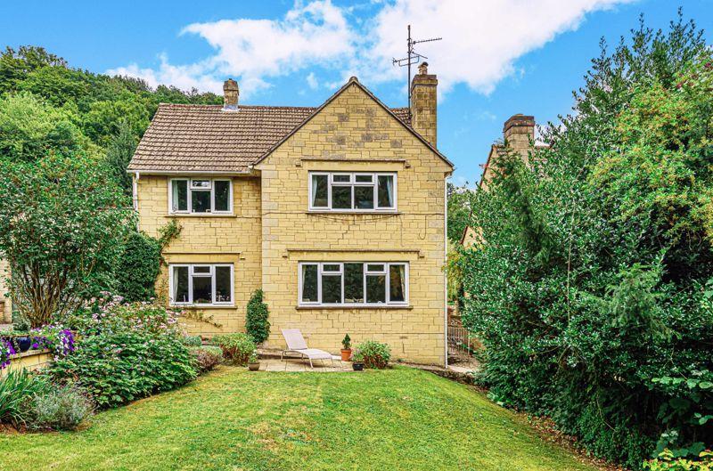 Coombe, WottonUnderEdge 4 bed link detached house £610,000