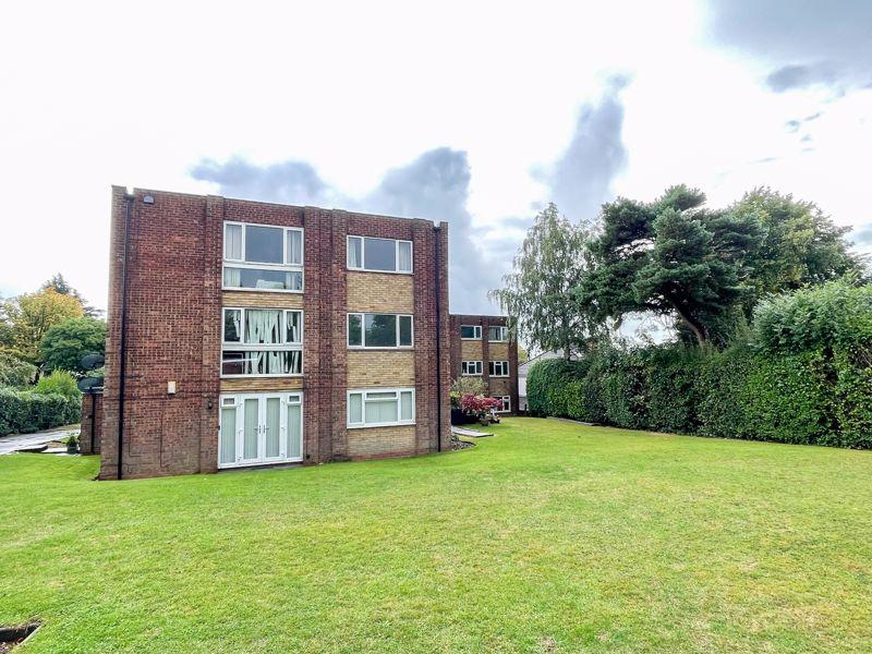 Hagley Road West, Oldbury 2 bed flat for sale £120,000