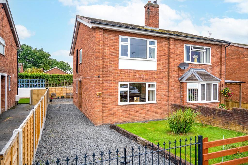 38 Livesey Avenue, Ludlow, Shropshire 3 bed semidetached house £225,000