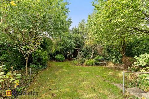 31 Willifield Way, London, NW11 7XU