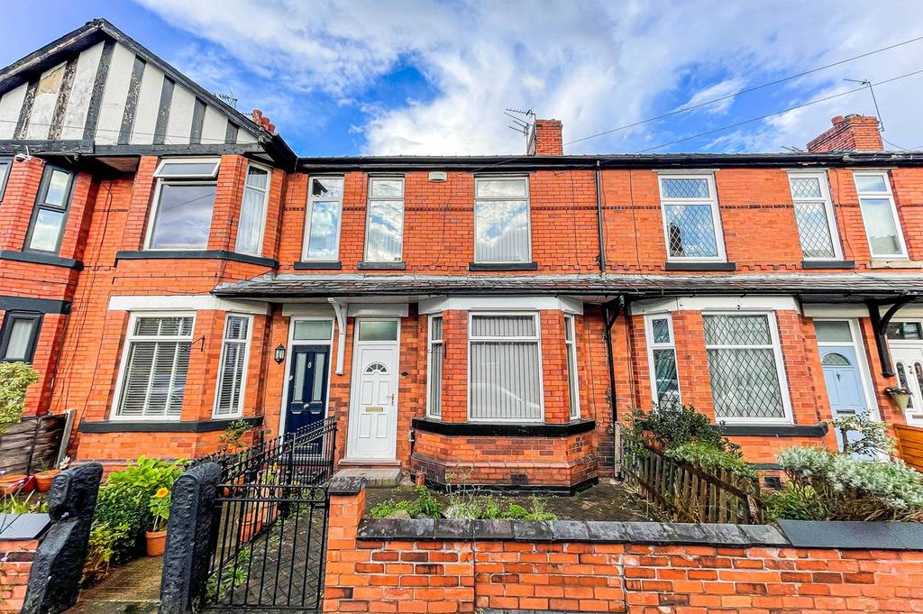 Roseneath Road, Urmston, Manchester, M41 3 bed terraced house £1,200