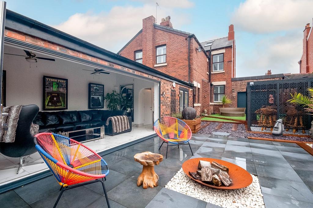 Dentons Green Lane, Dentons Green, St Helens, WA10 4 bed semidetached