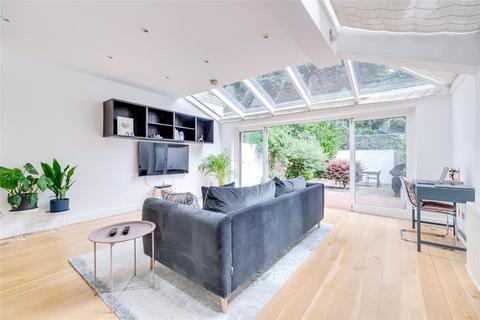 2 bedroom apartment to rent, Woodlawn Road, London, SW6