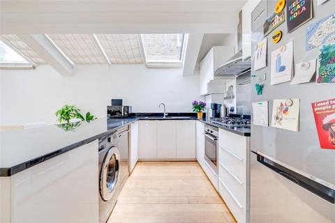 2 bedroom apartment to rent, Woodlawn Road, London, SW6