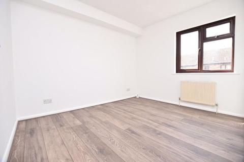1 bedroom apartment for sale - Barnaby Close, Harrow