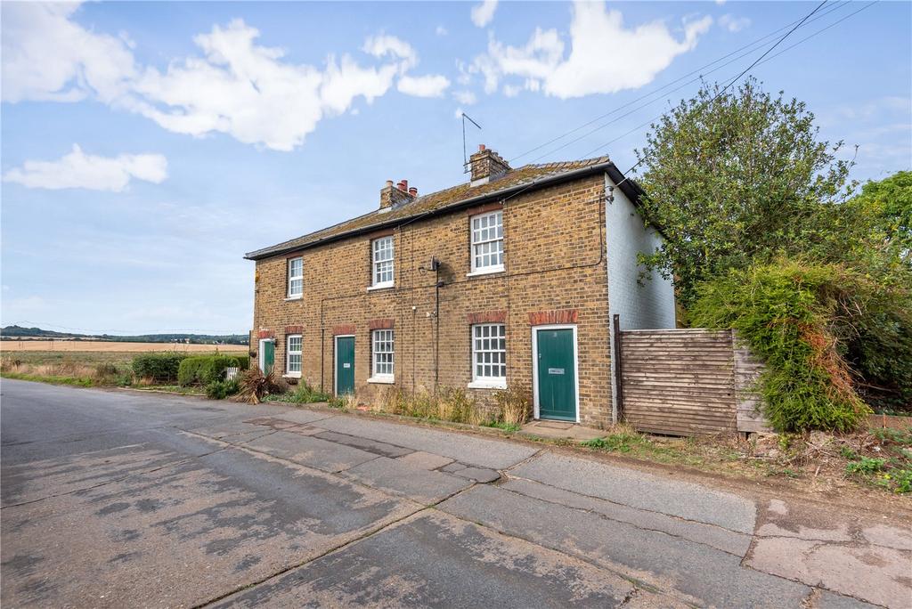 Queens Farm Road, Shorne, Gravesend, Kent, DA12 2 bed semi-detached ...