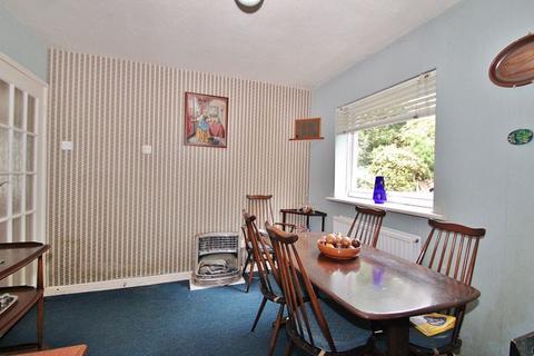 6 Orchard Close, Combe, Witney, OX29 8NU