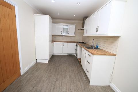 8 Farlea Drive, Bradford, BD2 3RJ