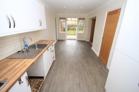 8 Farlea Drive, Bradford, BD2 3RJ