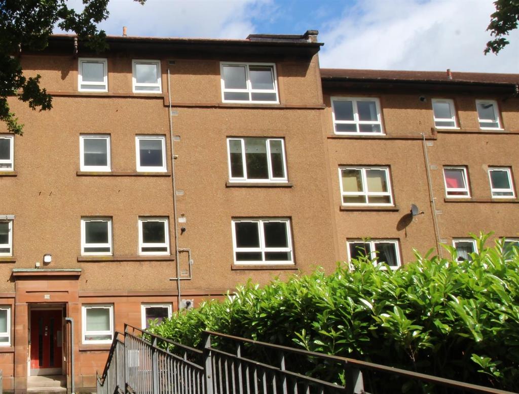 Regent Street, Greenock 2 bed flat £500 pcm (£115 pw)
