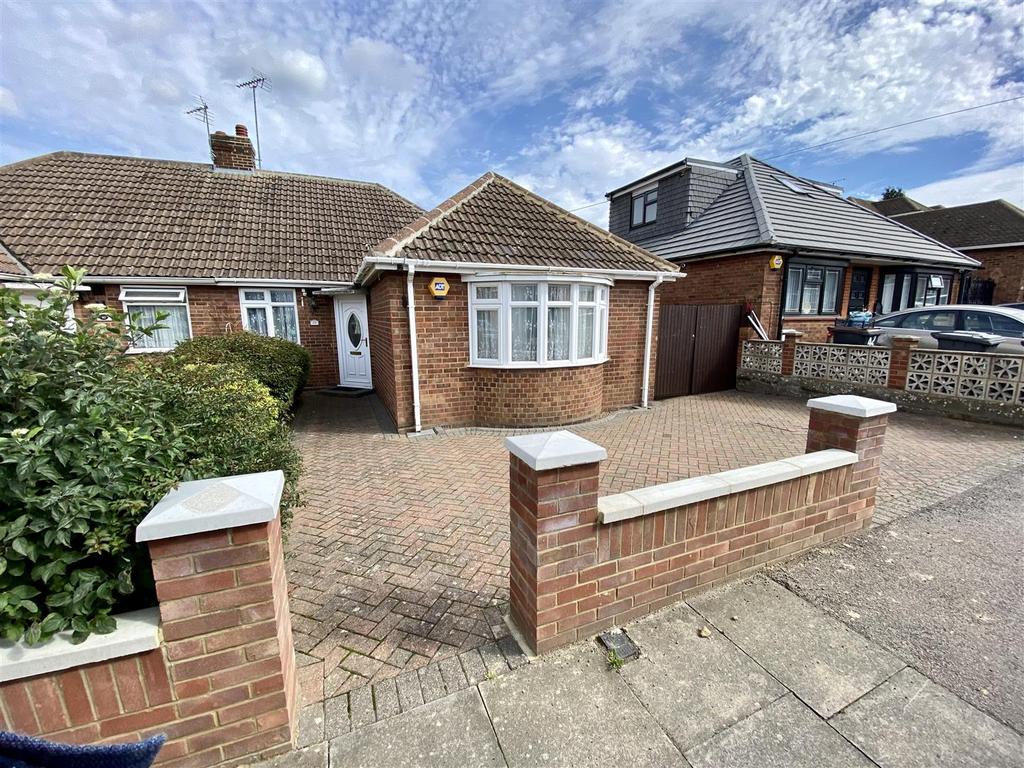 Granby Road, Luton 3 bed semidetached bungalow £400,000