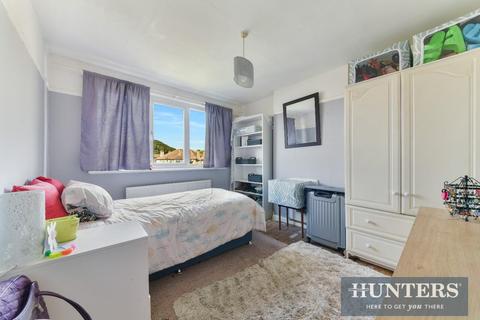 2 Templecombe Way, Morden, SM4 4JG