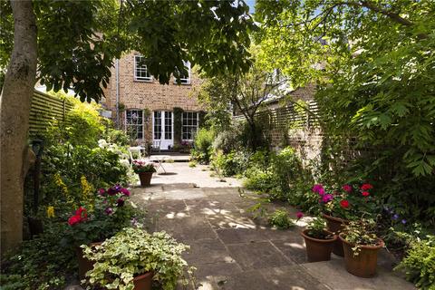 18 Edwardes Square, London, W8 6HE