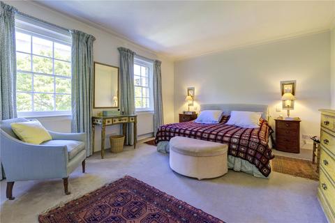 18 Edwardes Square, London, W8 6HE