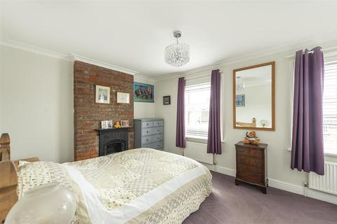 3 bedroom semi-detached house for sale - Salisbury Road, Harpenden