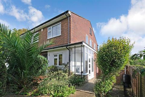 8 Hale Close, London, E4 6SA