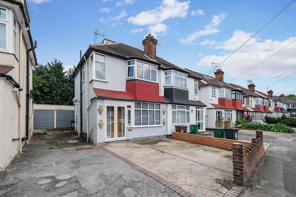 Harold Road, Chingford 4 bed semidetached house £635,000